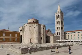 Die Sehenswürdigkeiten der Altstadt von Zadar erreicht man meist barrierefrei