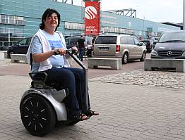 Genny Segway Fur Rollstuhlfahrer Auf Der Irma 13