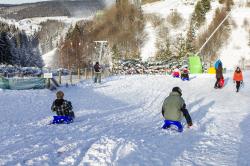 Monoski-Kurs für Kinder mit Behinderungen